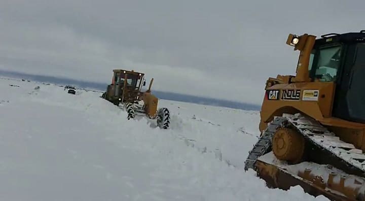 Al menos 55 torres de alta tensión quedaron colapsadas