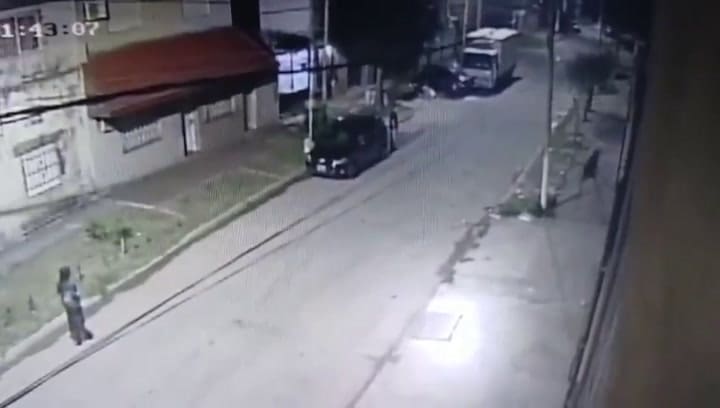 Mataron a un joven en Morón que quedó en medio de un tiroteo
