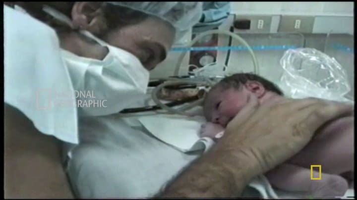 Video inédito del nacimiento de Lisa Cerati - Fuente: National Geographic