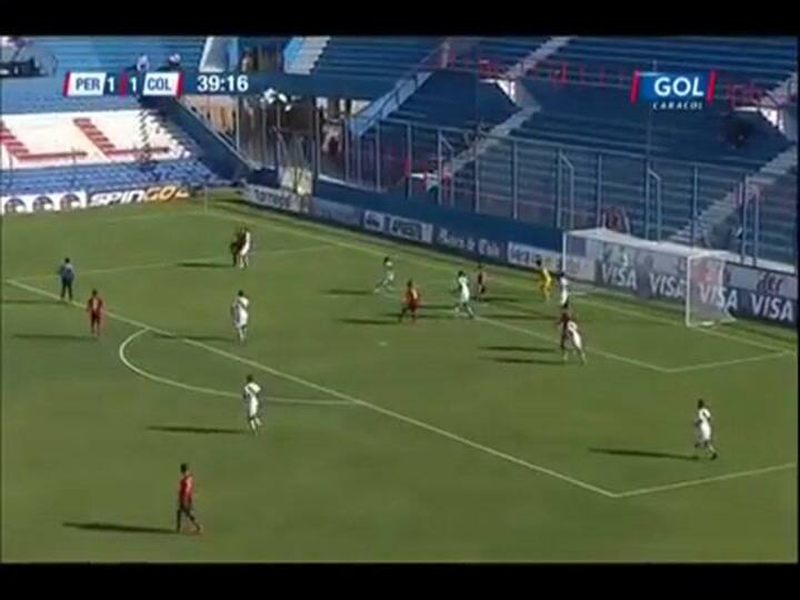 Peru 1 - 3 Colombia Gol de taco de Rafael Santos Borré