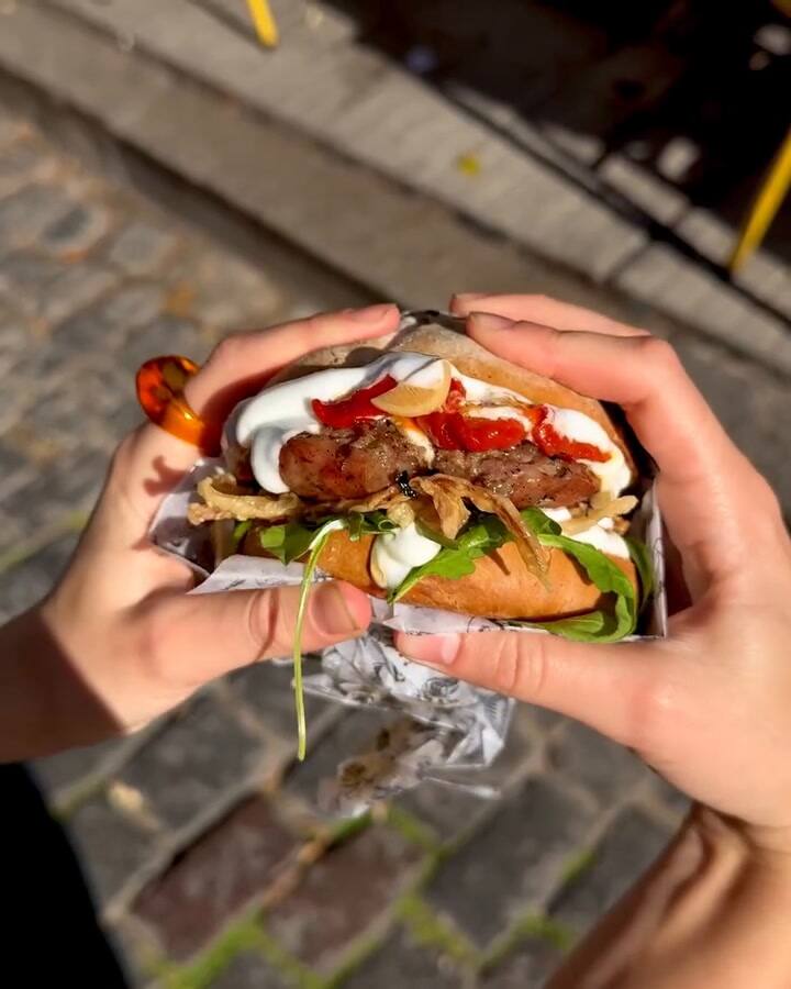 Choripanes y fernet para el sábado en Palermo
