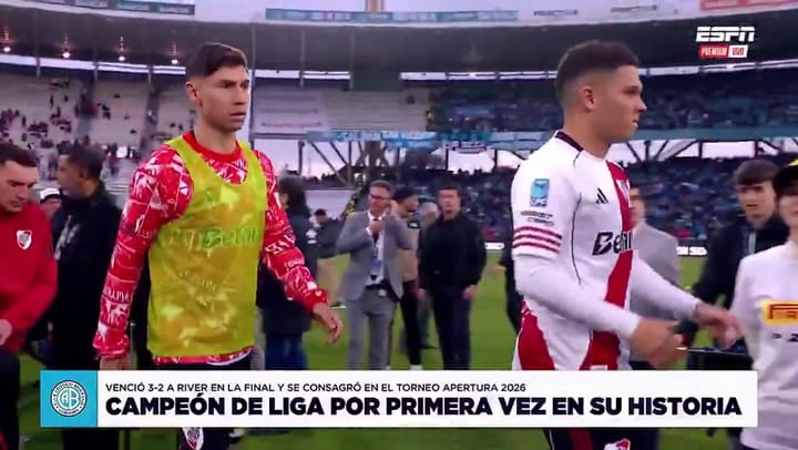 Gonzalo Montiel decidió no saludar a Claudio Tapia durante la entrega de medallas de subcampeón