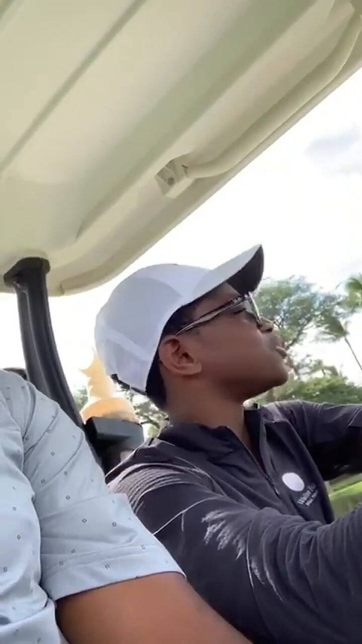 Conozcan a Zaya' | Dwyane Wade mostrando la reflexión de su joven hija sobre el 'ser uno mismo' - F