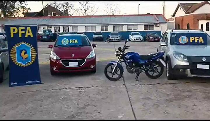 Autos 'mellizos' secuestrados por la Policía Federal