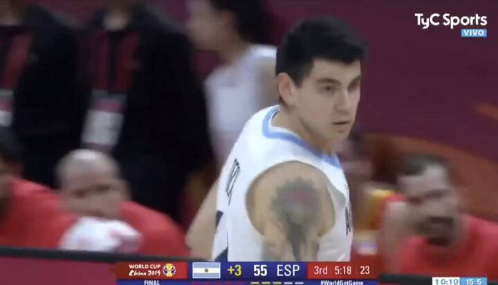 Dos triples seguidos en una jugada