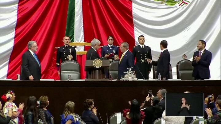 López Obrador jura como presidente de México - Fuente: AFP