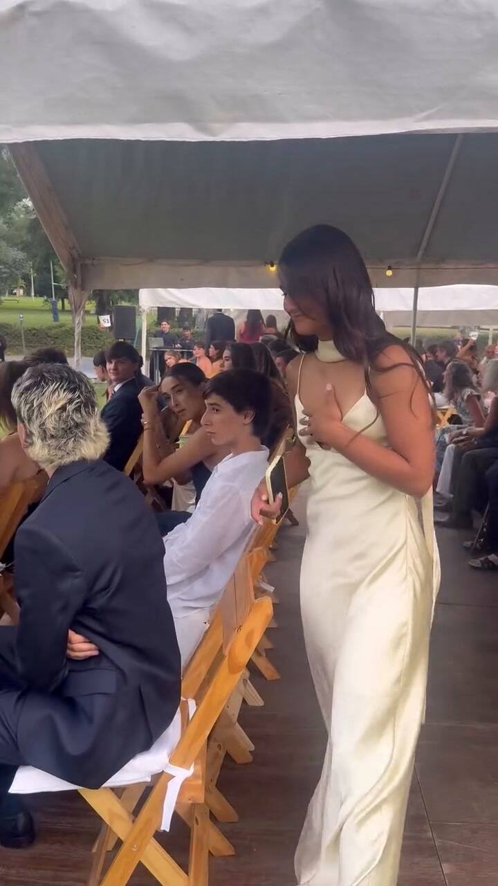 Uma Granata, la hija de Amalia Granata y Cristian Fabbiani finalizó el secundario