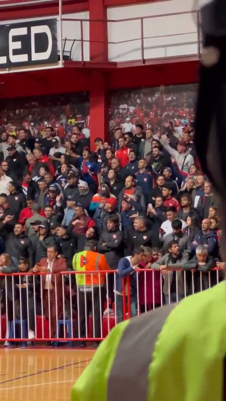 Asamblea en Independiente @Lugonzalezdiezz