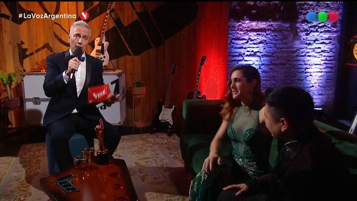 “Amor es presente” - Nico Olmedo cantó junto a Lali Espósito en La gran final de La Voz Argentina