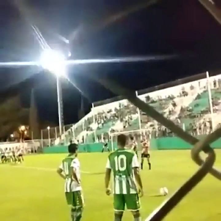 El golazo de Carlos Fondacaro que es comparado con la joyita de Roberto Carlos - Fuente: YouTube