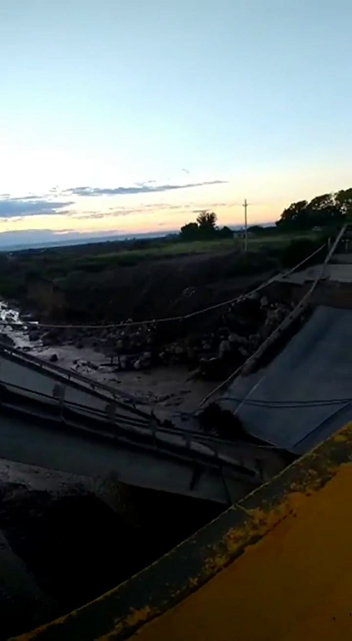 Puente caído