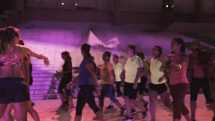 Correr con toda la onda: zapatillas solo para mujeres