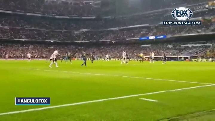 Así se vivió desde el campo de juego el gol de Quintero - Fuente: Fox Sports