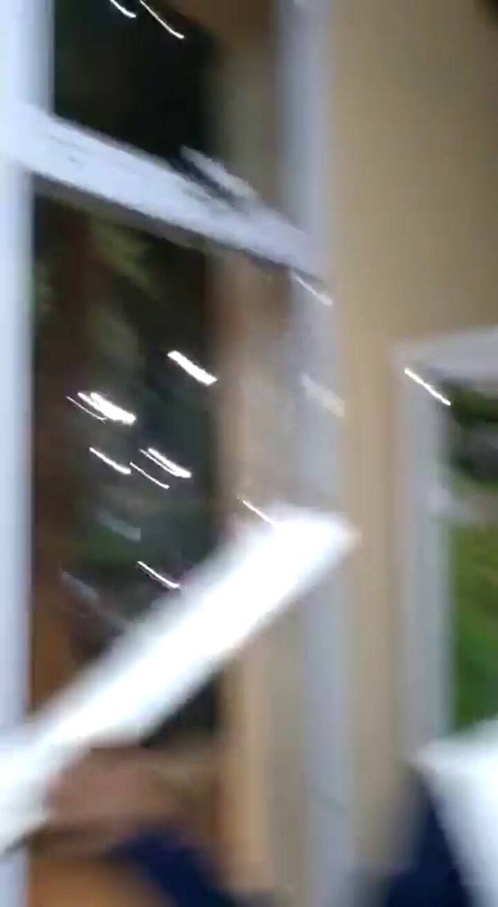 Así se vieron los incidentes en el futsal en las afueras del Club Alvear - Fuente: Twitter