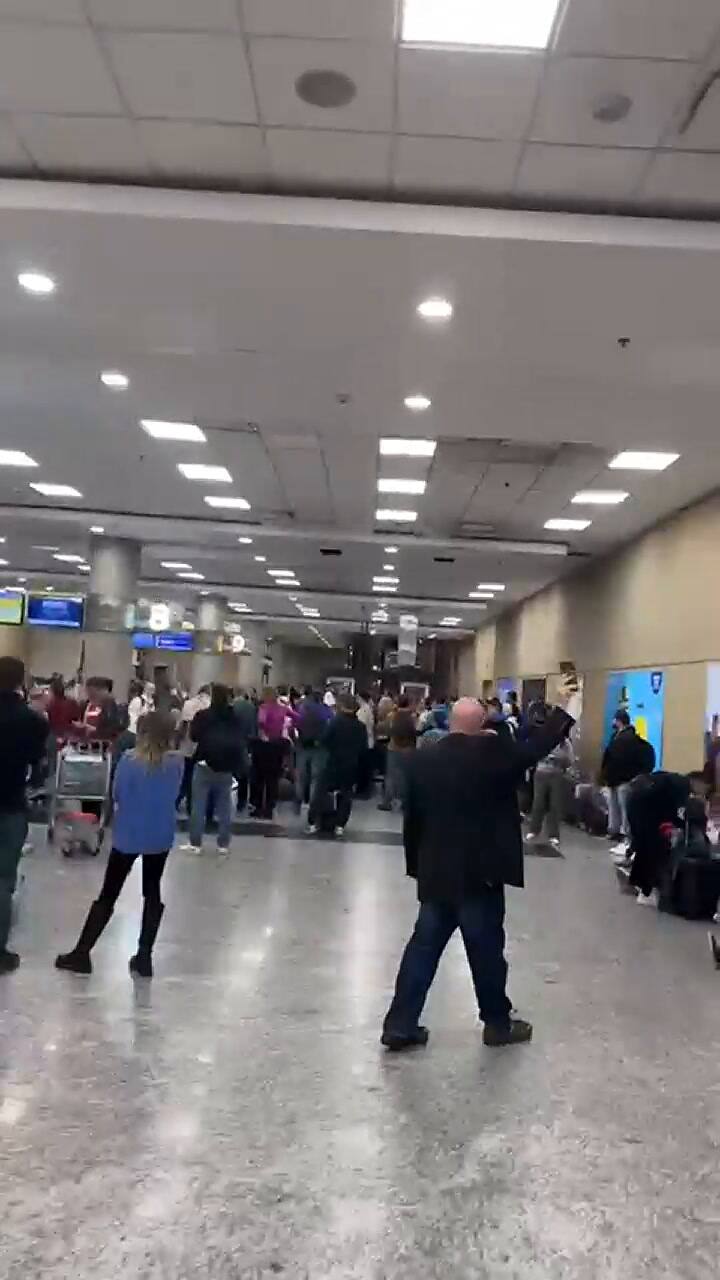 Aeroparque: un conflicto sindical de Aeronáuticos afecta a 5200 pasajeros de JetSmart y Latam