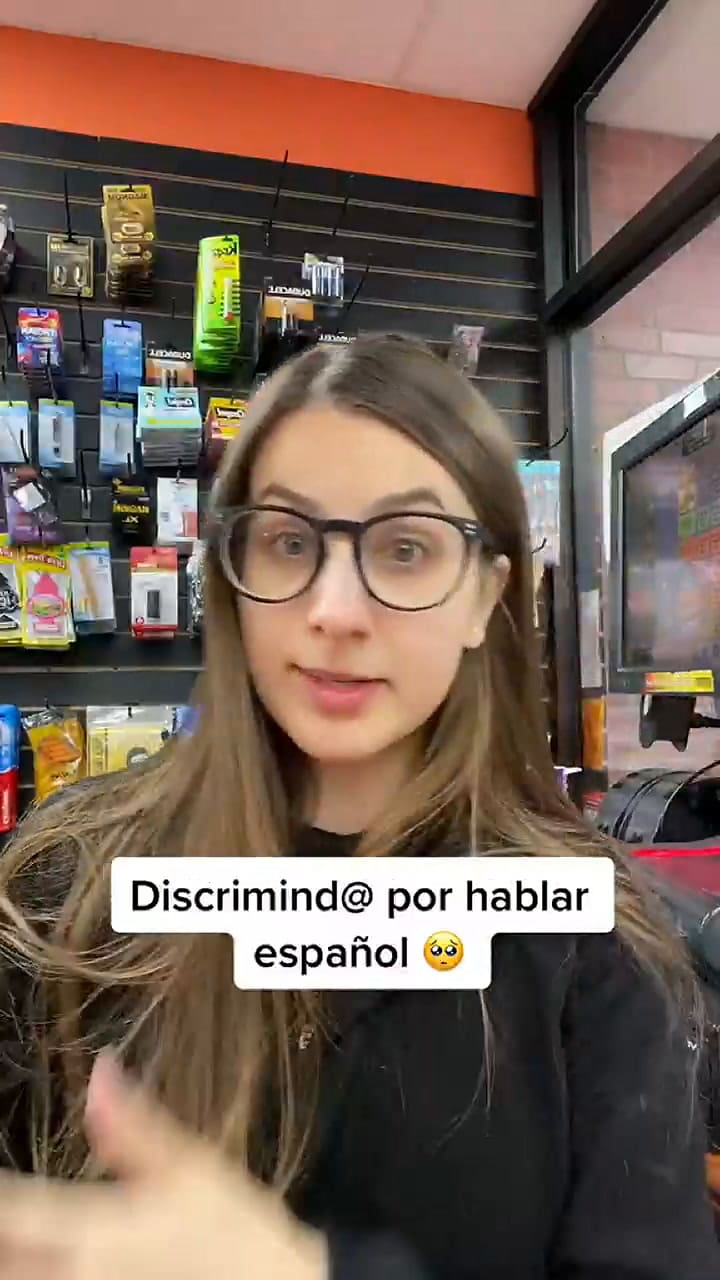 Colombiana discute con un hombre por hablar español en Estados Unidos