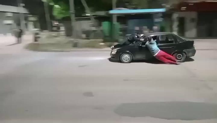 Un hombre embistió a manifestantes en Florencio Varela