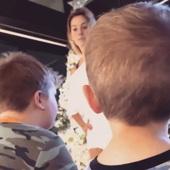 La divertida confusión del hijo de Luisana Lopilato en una canción navideña