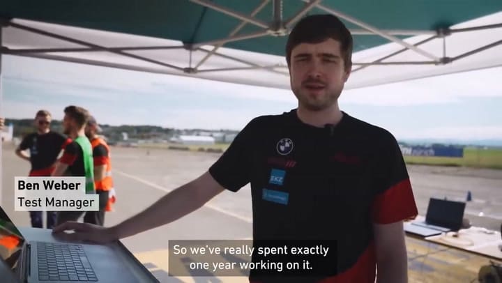 Un auto suizo experimental logró acelerar de 0 a 100 km/h en menos de un segundo