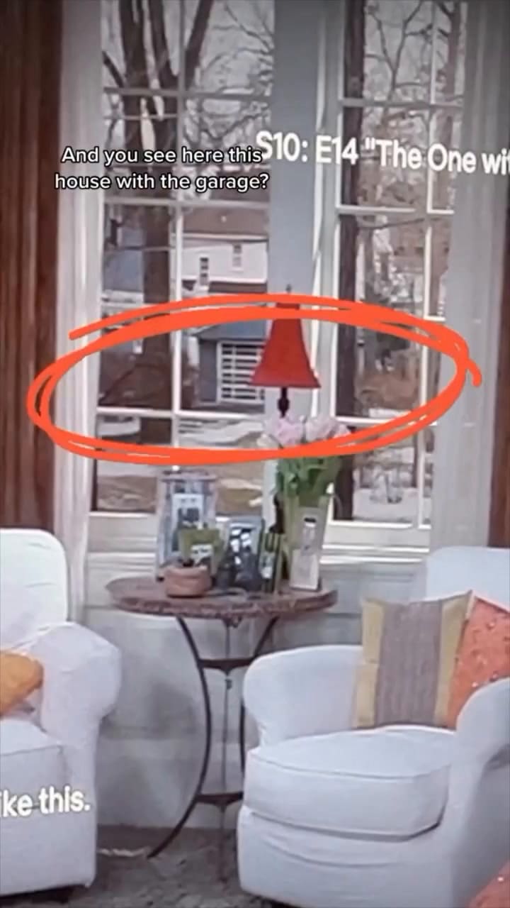 La increíble coincidencia entre Mi pobre angelito y Frirends