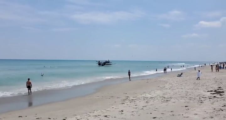 El impresionante aterrizaje de emergencia acuático de un avión de la Segunda Guerra Mundial