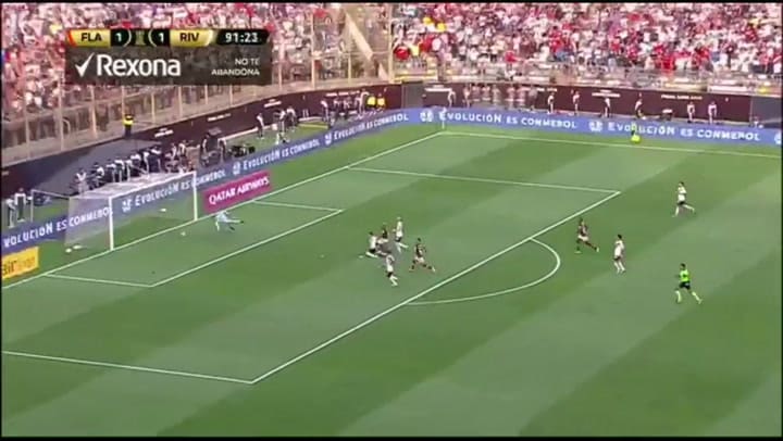 Gabigol metió el segundo para la victoria final frente a River. Fuente: Fox Sports