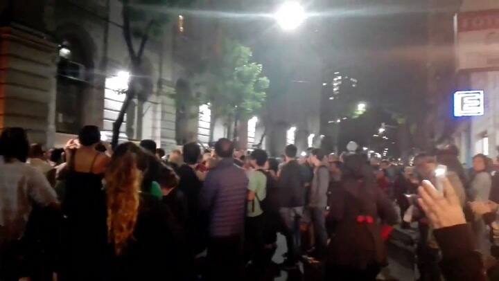 Santiago Maldonado: Aplauso espontáneo en la Morgue Judicial