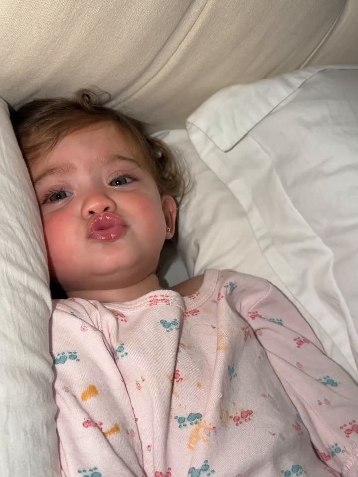 Olivia, la hija del Kun Agüero y Sofi Calzetti compartió sus primeras palabras