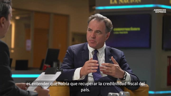 Niall Ferguson: “Este cambio de régimen condena al peronismo y al kirchnerismo al tacho de basura de la historia”