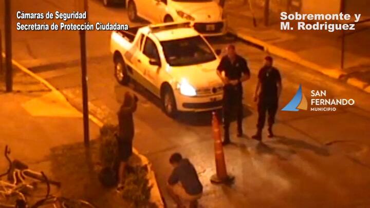 Un rescate a contrarreloj: salvaron a un perrito ciego en medio de un temporal en San Fernando