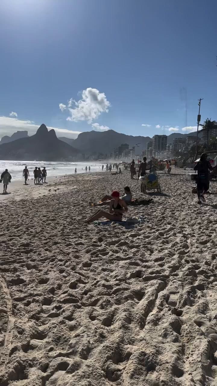 La Fábrica cuenta con más de 20 vendedores que recorren las playas de Río de Janeiro
