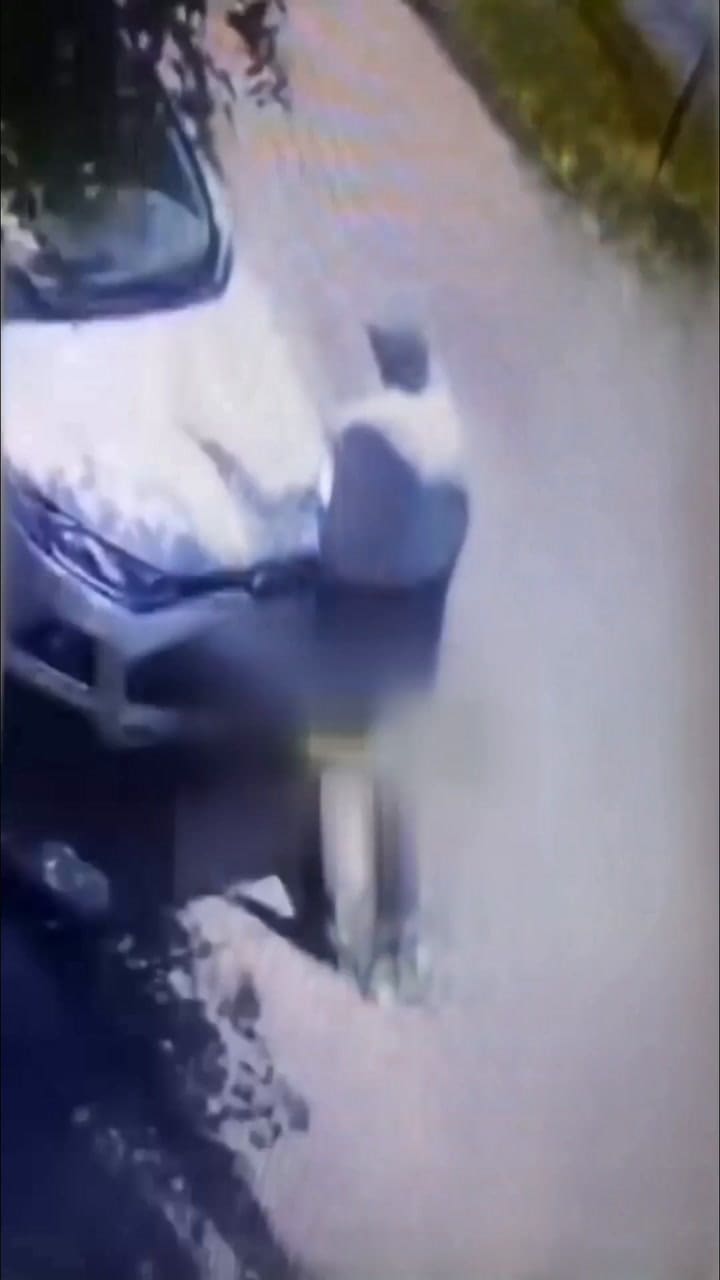 Lo asaltan, lo golpean y casi lo atropellan