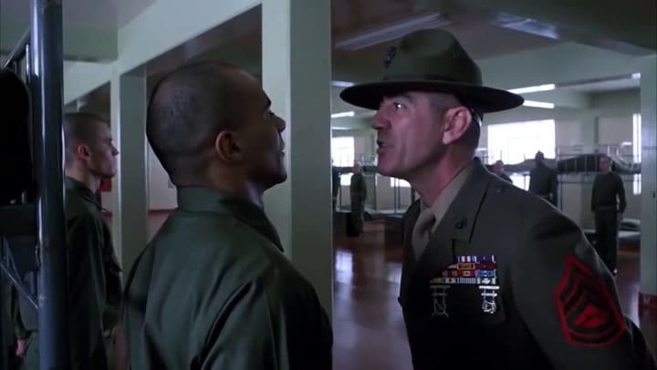 Lee Ermey en Nacido para matar