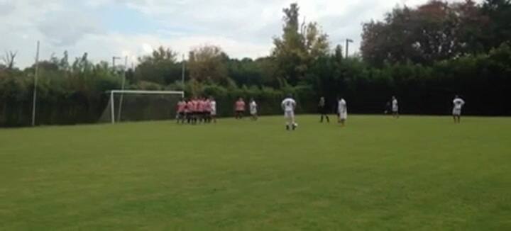 El gol de ángulo de Mauricio Macri