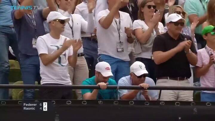 Roger Federer derrotó a Milos Raonic en Stuttgart - Fuente: Tennis TV