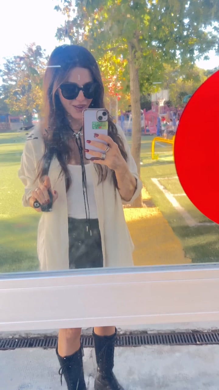 Evangelina Anderson se hizo un rotundo cambio de look y marcó la tendencia de este otoño: "Chau rubio, hola animal print"