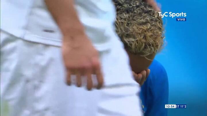 Las lágrimas de Neymar después del triunfo ante Costa Rica - Fuente: TyC Sports