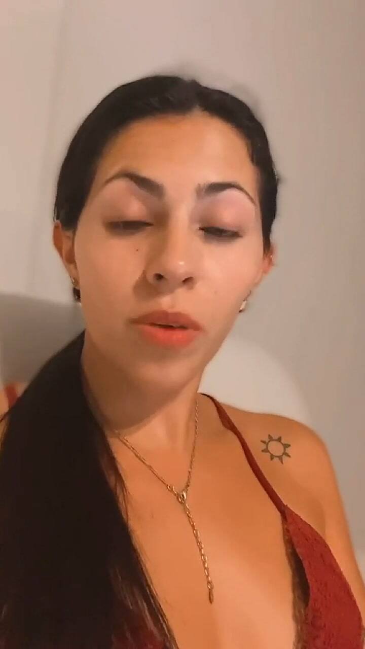 Una joven colombiana cuenta cómo conoció a marines de EE.UU.