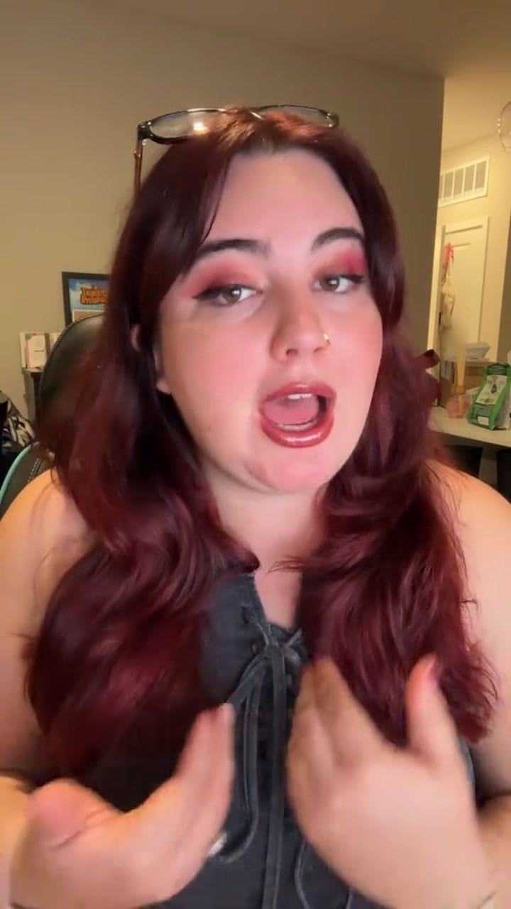 Profesora de Florida revela cómo obtiene US$20.000 con empleos secundarios