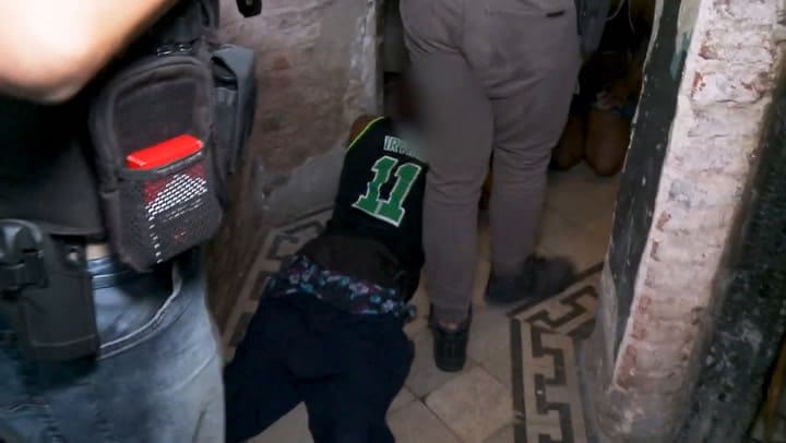 Allanamiento Por Drogas En El Barrio De Constitucion