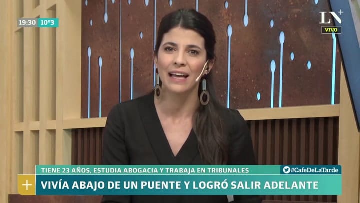 Vivía abajo de un puente y logró salir adelante