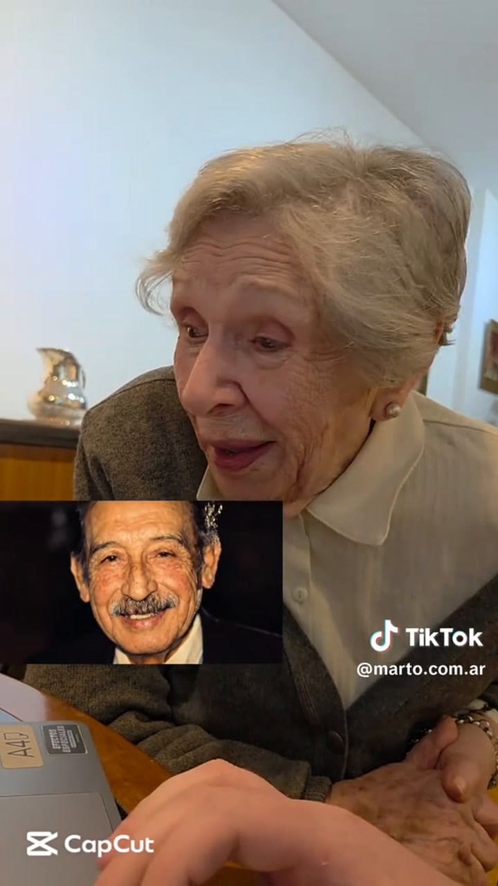 La emoción de su abuela al ver una imagen animada de su marido difunto hace 30 años