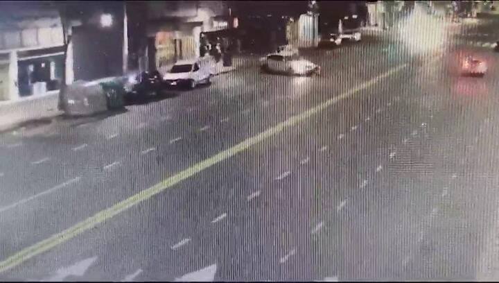 Un conductor alcoholizado chocó en Flores a un motociclista que hacía delivery