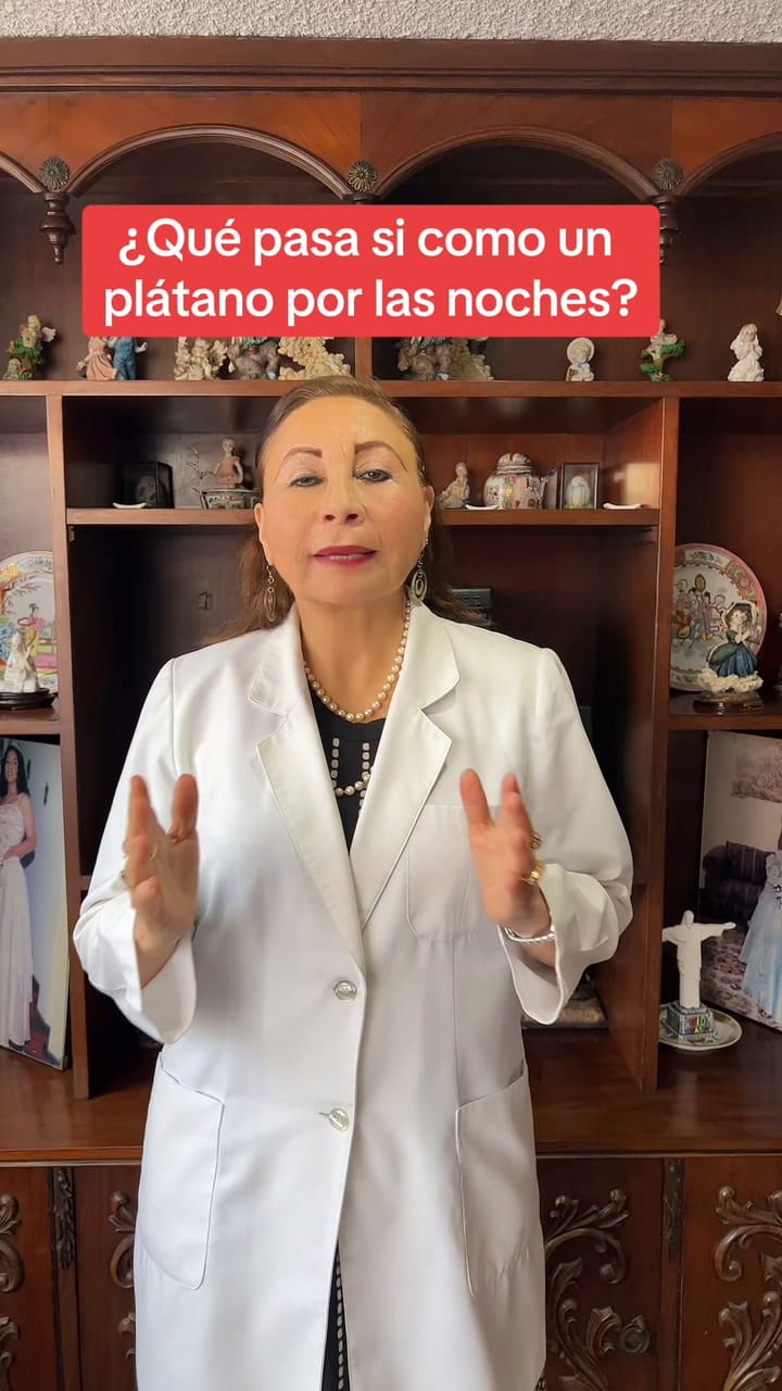 comer banana en la cena