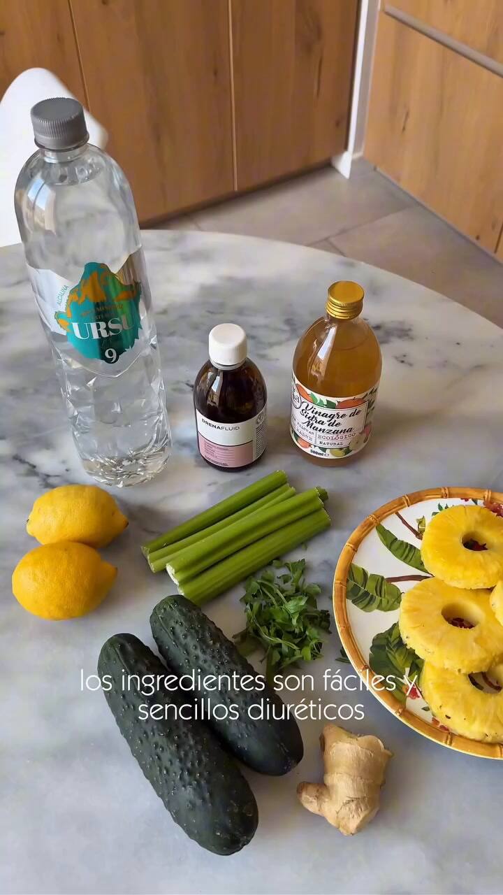Jugo detox de ananá