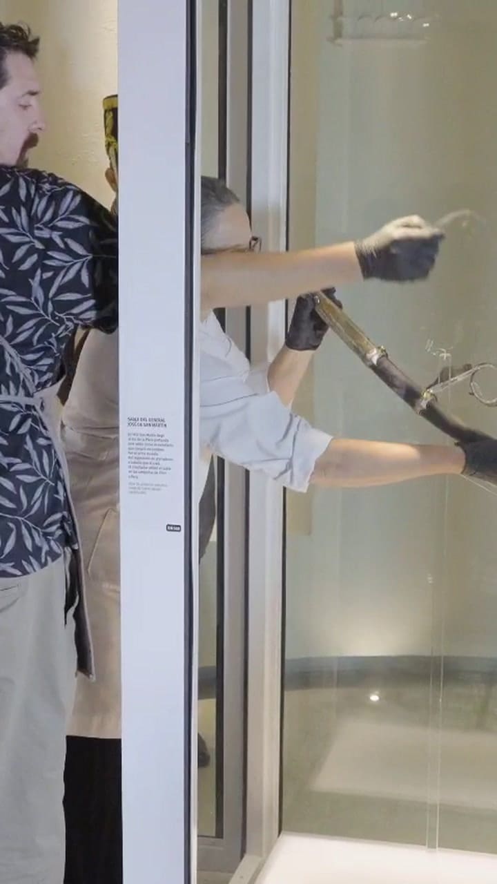 Trasladan el sable de San Martín del Museo Histórico