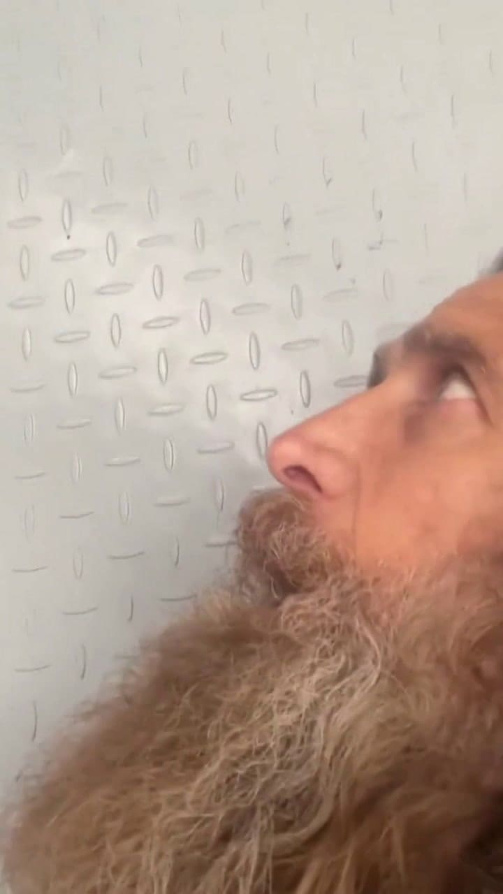 X2Twitter.com SbeZphBm5nByfF4v 1920p