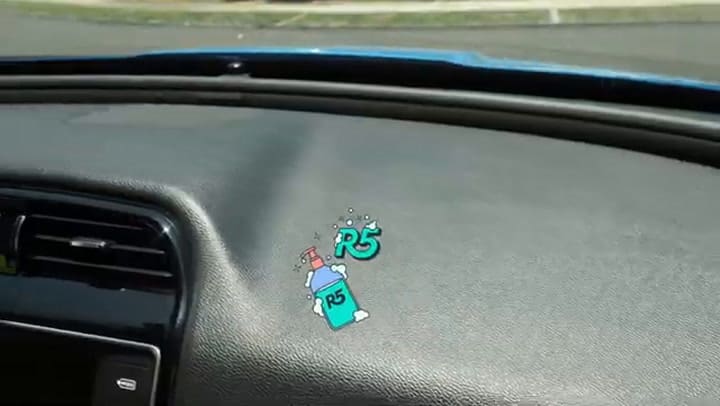 Adiós a las manchas: el potente limpiador casero para el interior de tu auto