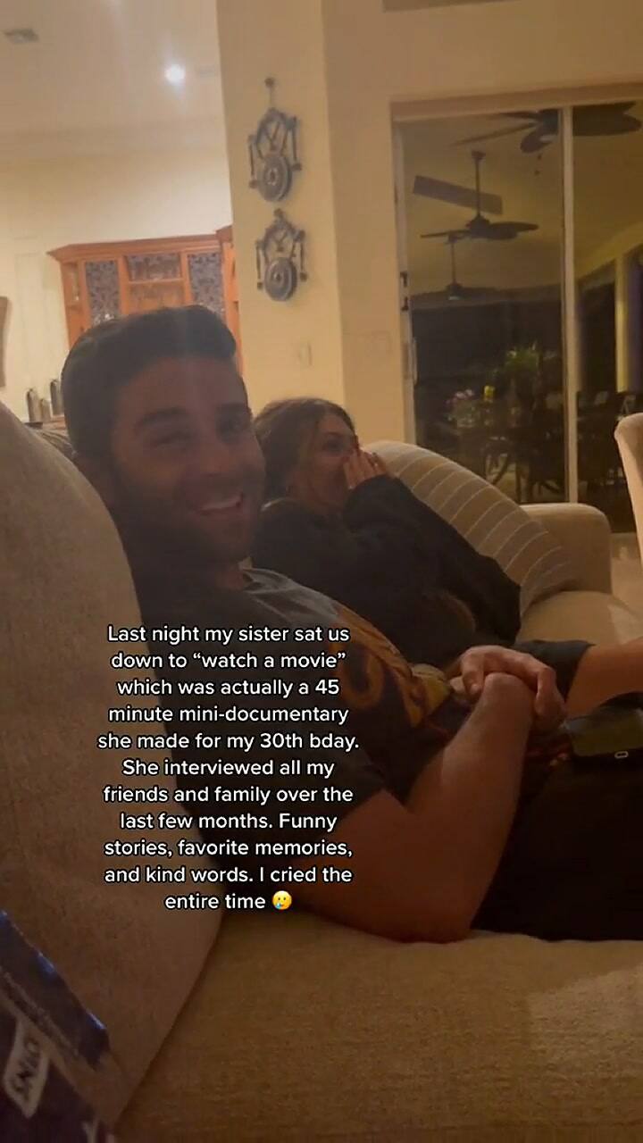 Sorprendió a su hermano con el mejor regalo de su vida