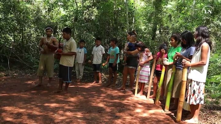 La comunidad guaraní que se reinventó mostrando su cultura al turismo